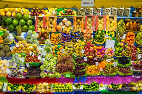  Quinze de Novembro Market: Een kleurrijke mix van Braziliaanse cultuur en culinaire hoogtepunten!